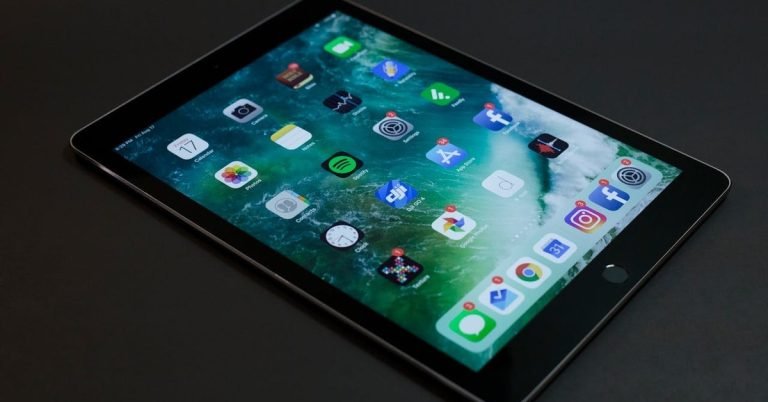 An iPad that can be a subject of digital fasting.